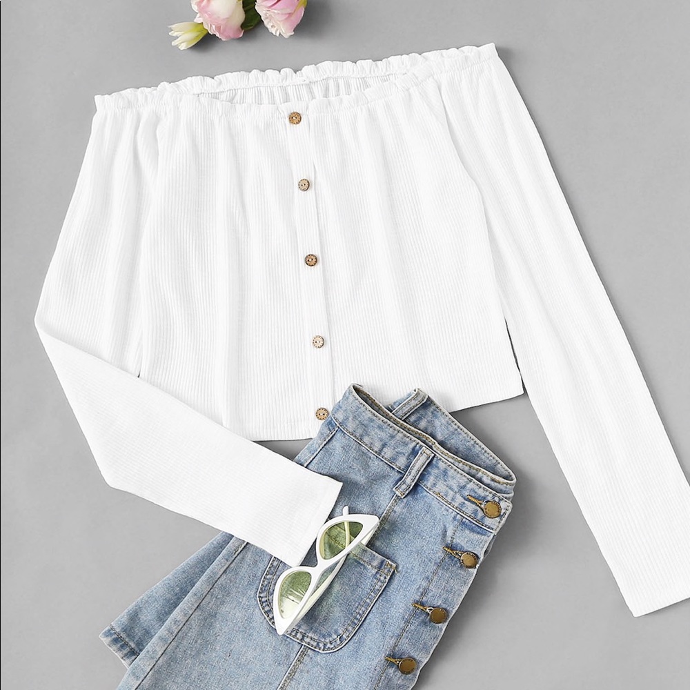 NEW. Off the shoulder white top